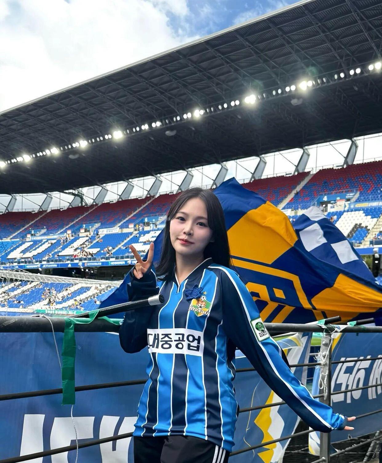 马竞官宣续约格列兹曼 马竞官宣续约格列兹曼