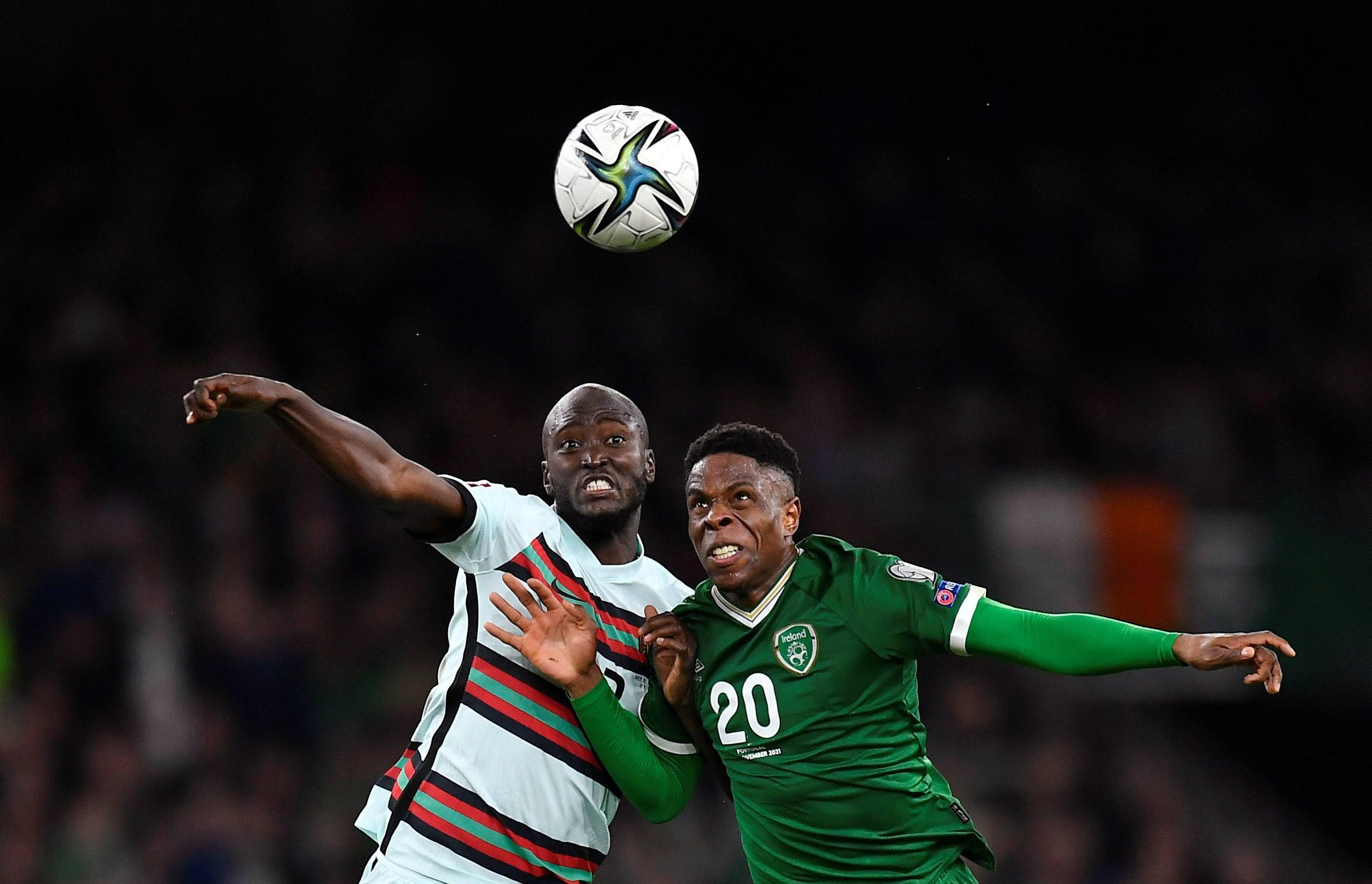 亚博-爱尔兰队在比赛中展现了出色的踢球技巧英语