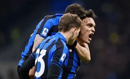 克罗托内足球俱乐部 克罗托内足球俱乐部