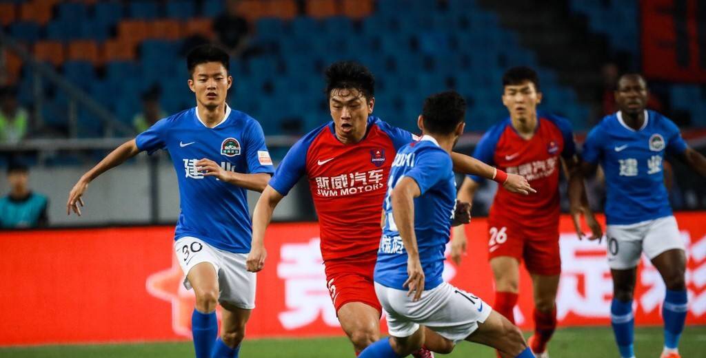 河南建业与重庆斯威